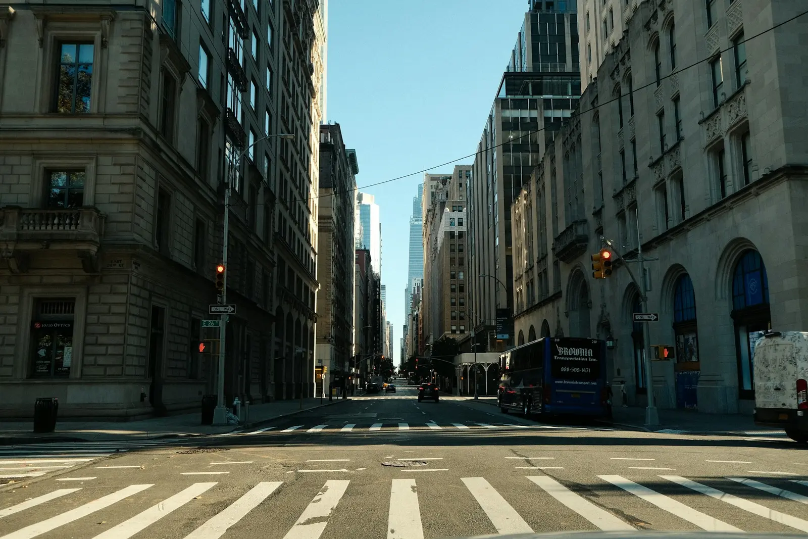 Clear daytime street view for comparison