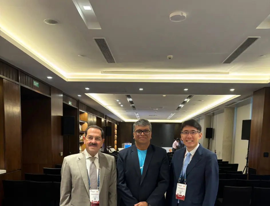 Dr. Shashank Rai Gupta with visiting international retina specialists